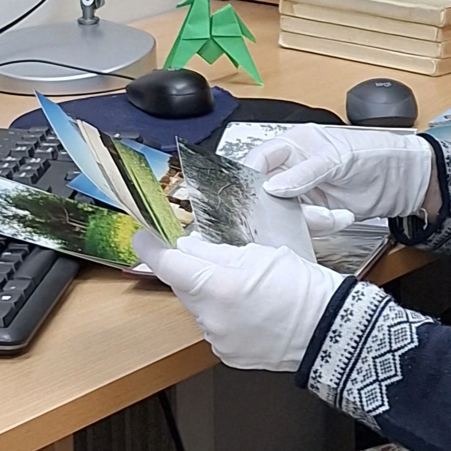 Ohutus fotodega töötamisel Fotodega töötamisel peame silmas ohutusnõudeid, mis säästavad nii fotosid kui ka meie endi tervist.